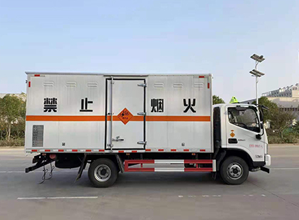 高坪爆破器材运输车