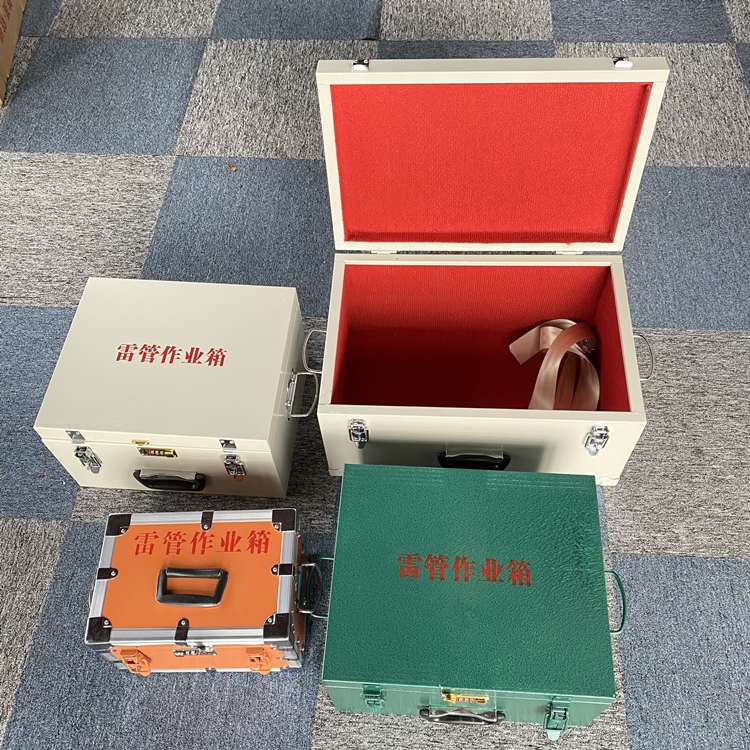 高坪爆破工程作业箱如何选择？玻璃钢与传统材质的全面对比